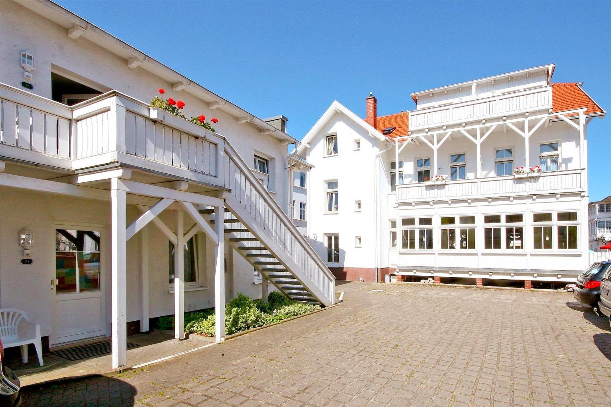 Hotel Villa Neander Binz Exterior photo